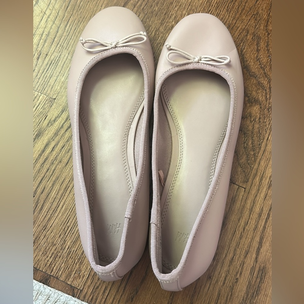 H&M Classic Women's Ballet Flats in Blush Pink